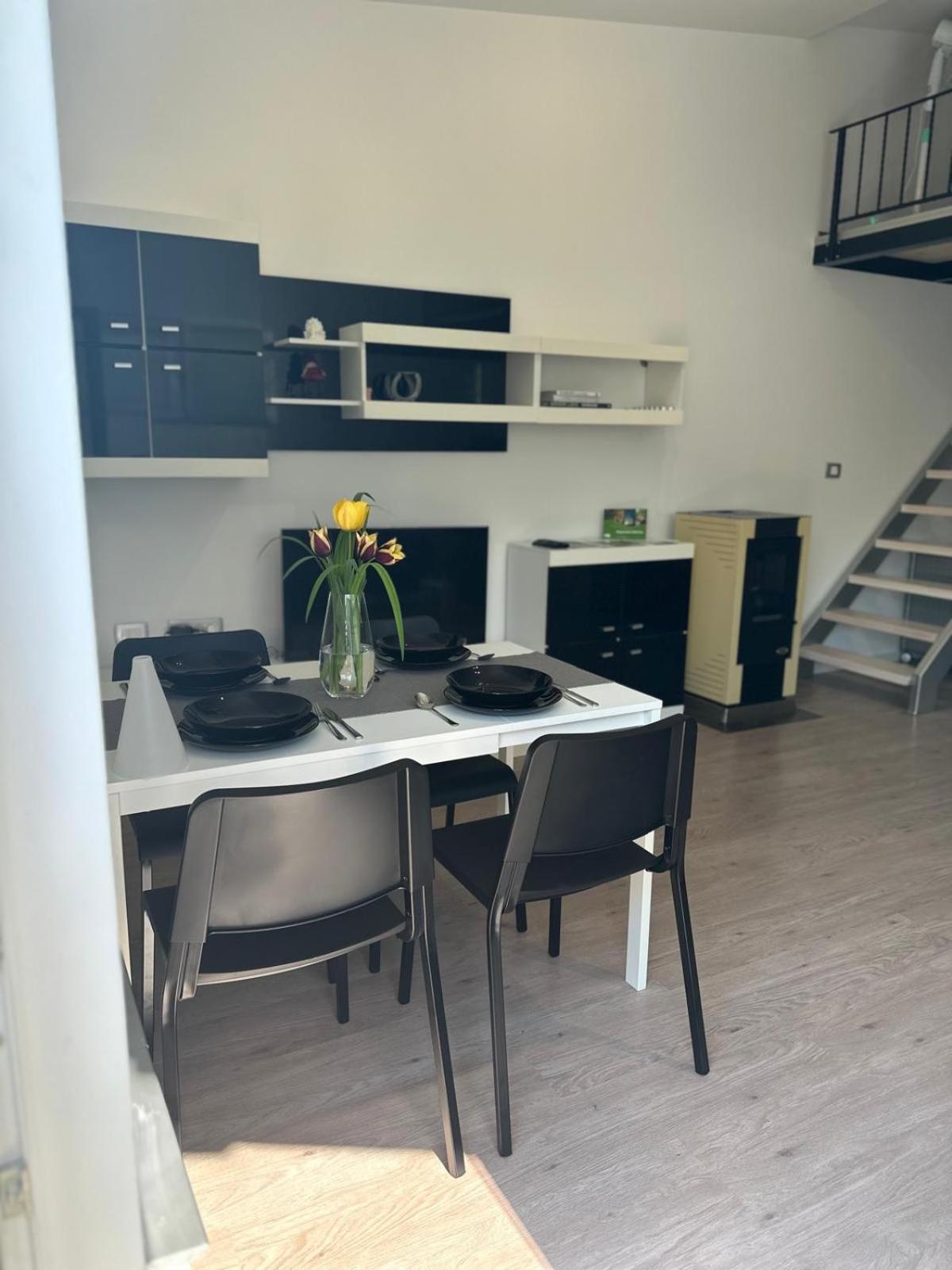 Apartment Stucin Vipava Bagian luar foto