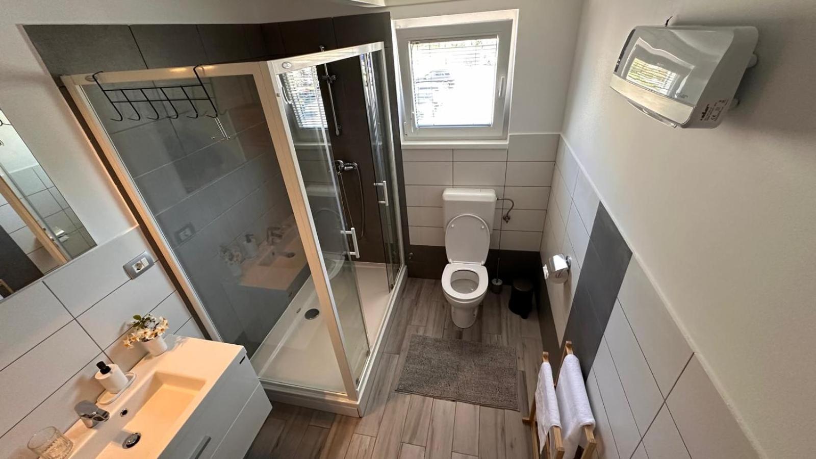 Apartment Stucin Vipava Bagian luar foto