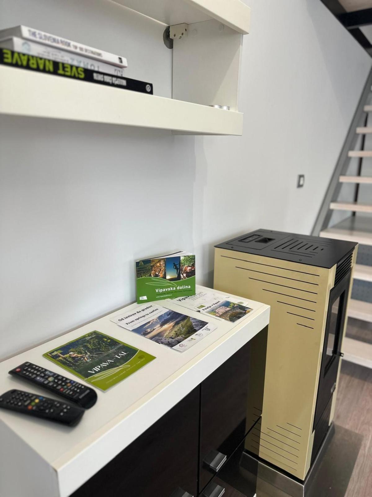 Apartment Stucin Vipava Bagian luar foto